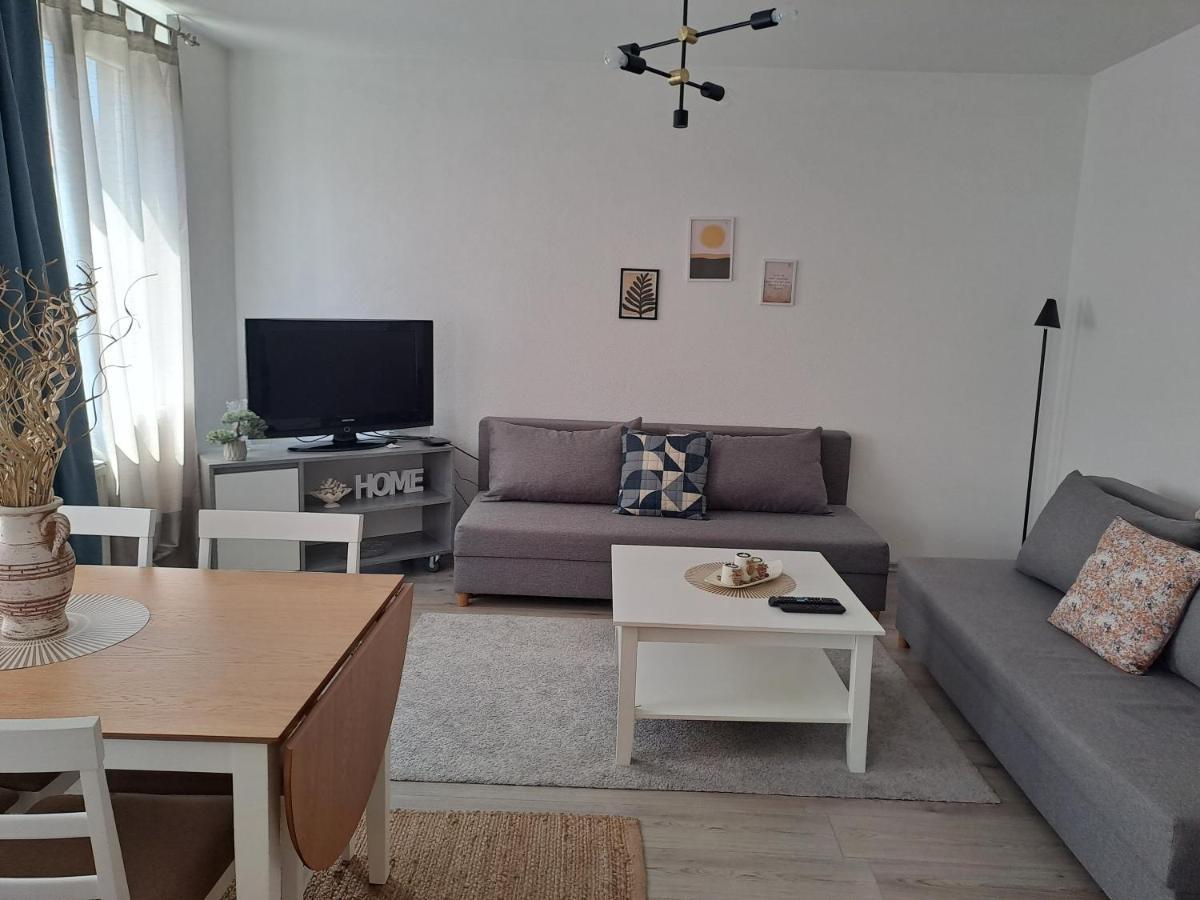Enjoy Traveling Apartment Тузла Екстериор снимка