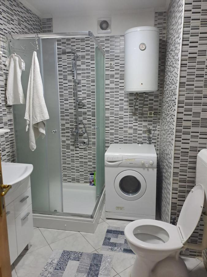 Enjoy Traveling Apartment Тузла Екстериор снимка