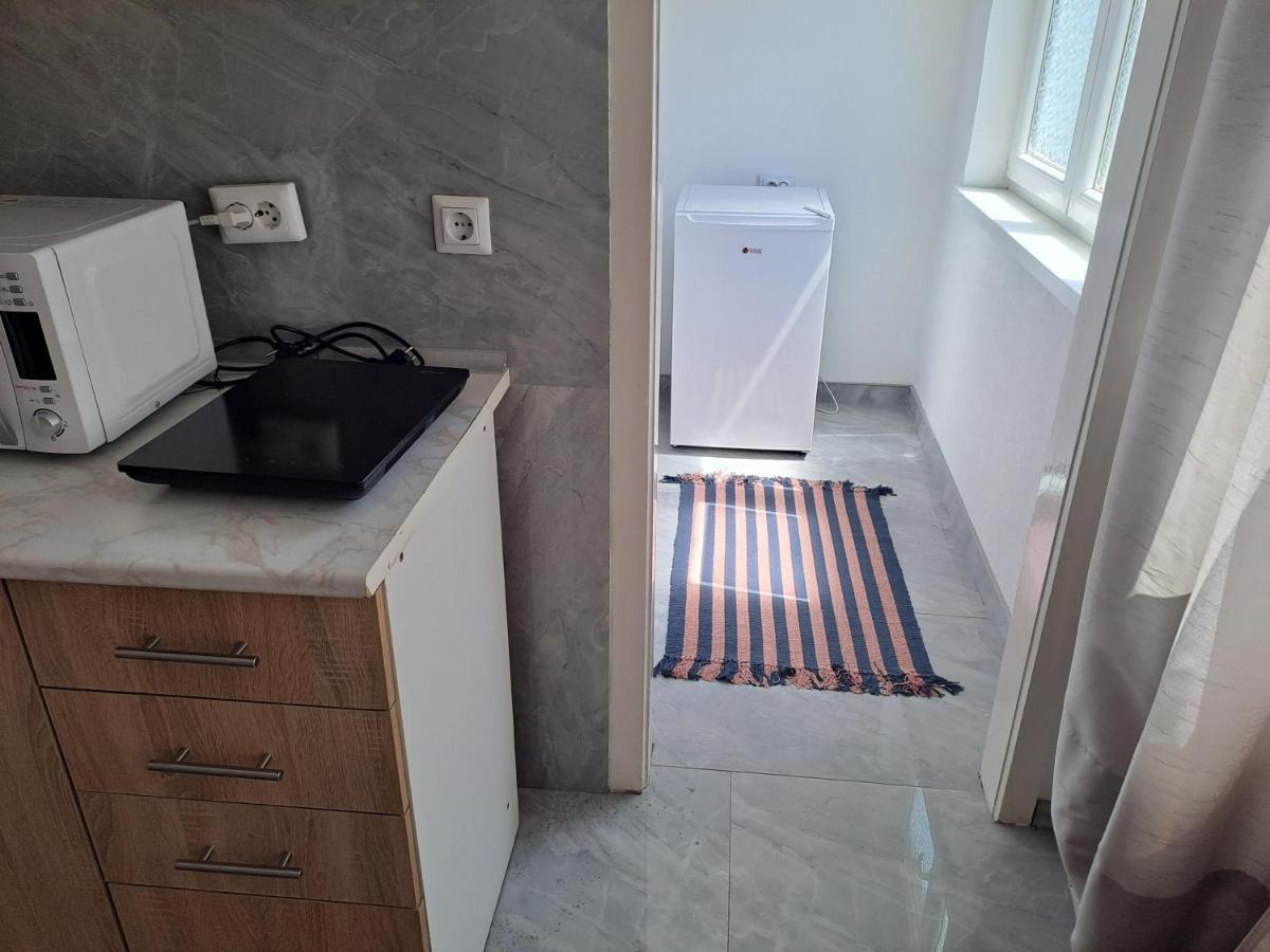 Enjoy Traveling Apartment Тузла Екстериор снимка